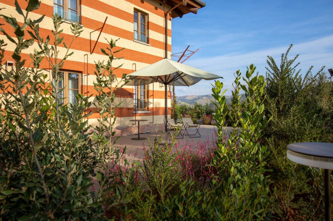 Villaggio Narrante - Cascina Galarej Serralunga d'Alba Eksteriør billede