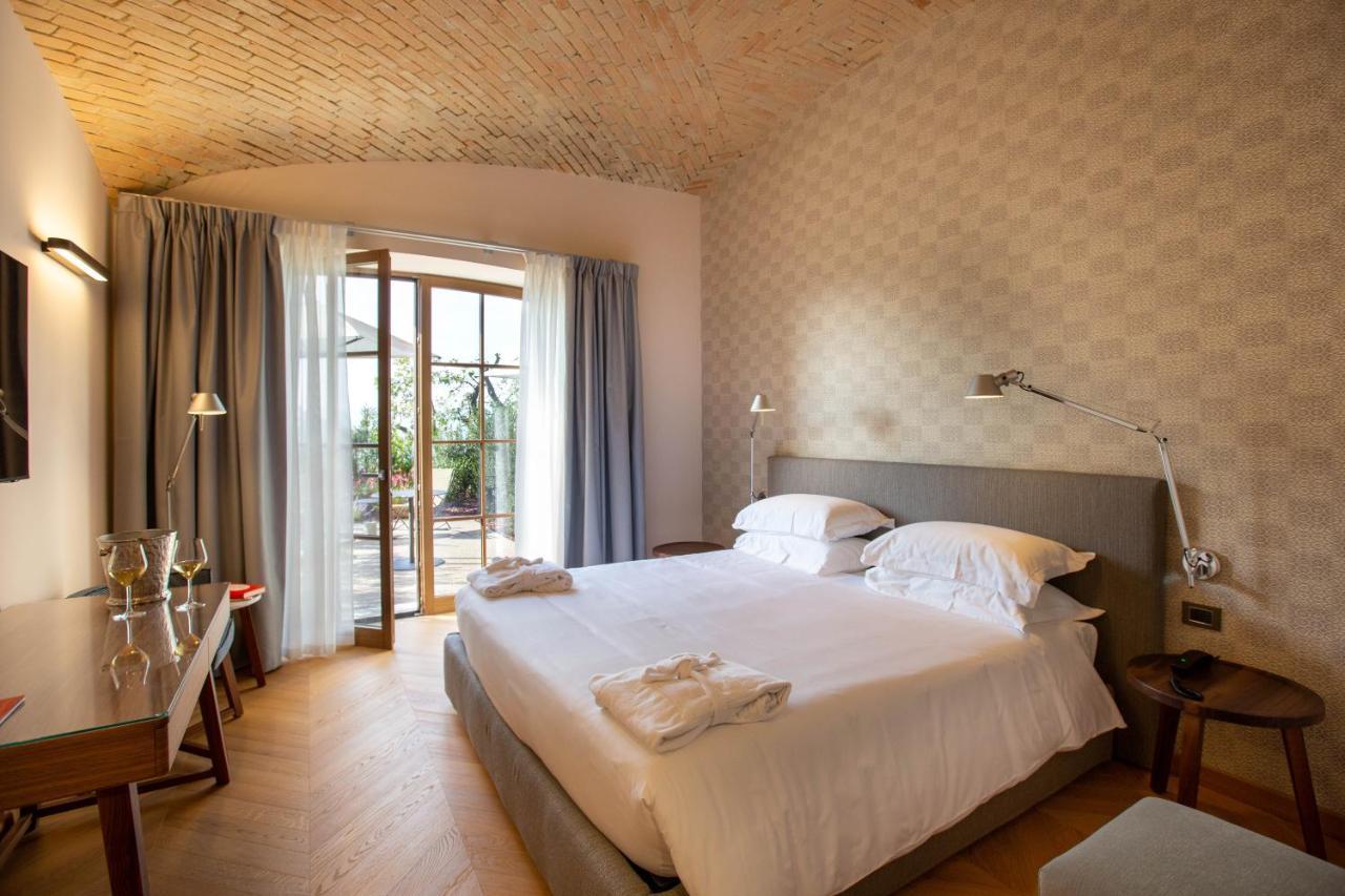 Villaggio Narrante - Cascina Galarej Serralunga d'Alba Eksteriør billede